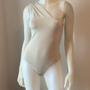 Dynamite One-Shoulder Bodysuit